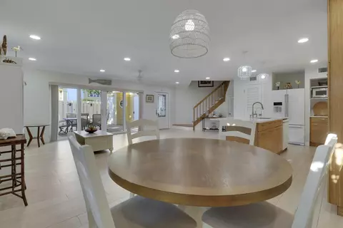 Dining - 232 Seabreeze Cir, Jupiter, FL 33477 photo 2 of 2