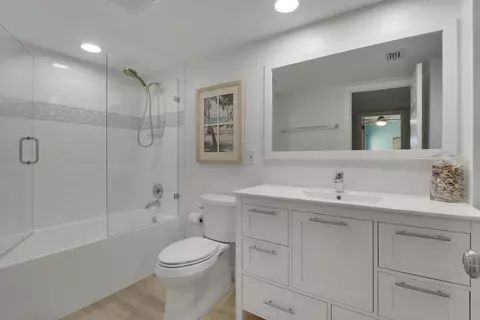 Bath - 232 Seabreeze Cir, Jupiter, FL 33477 photo 2 of 2