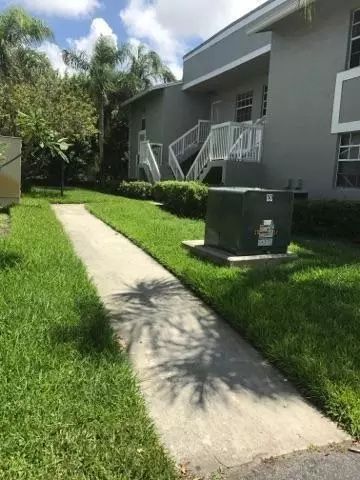 450 NE 210th Cir Ter #104-6C, Miami, FL 33179