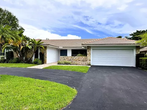 11375 NW 19th Dr, Coral Springs, FL 33071