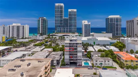 6855 Abbott Ave #504, Miami Beach, FL 33141