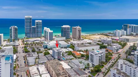 6855 Abbott Ave #204, Miami Beach, FL 33141