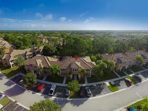 8379 Mulligan Cir #4524, Port Saint Lucie, FL 34986