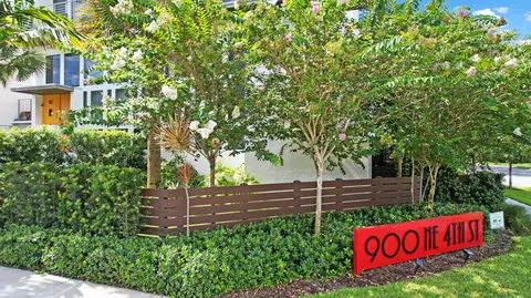 900 NE 4th St #B4, Fort Lauderdale, FL 33301