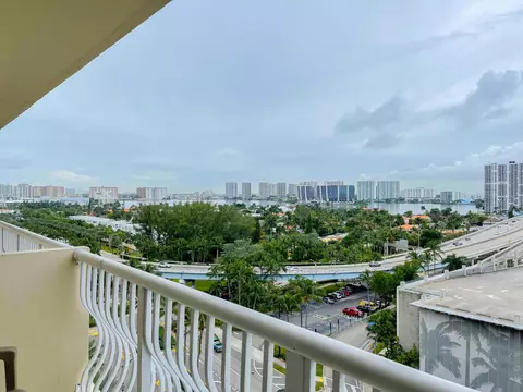 19201 Collins Ave #1034, Sunny Isles Beach, FL 33160