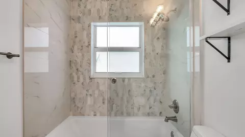Bath - 241 Clocktower Dr, Jupiter, FL 33458 photo 1 of 5