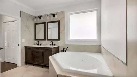 Bath - 241 Clocktower Dr, Jupiter, FL 33458 photo 3 of 5