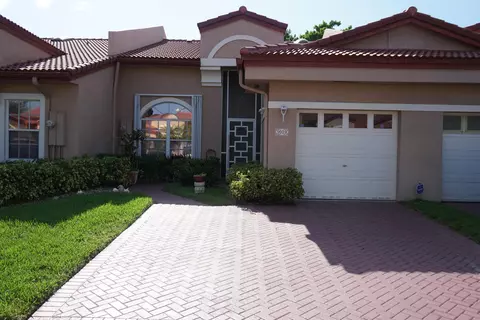 9919 Malvern Dr, Tamarac, FL 33321