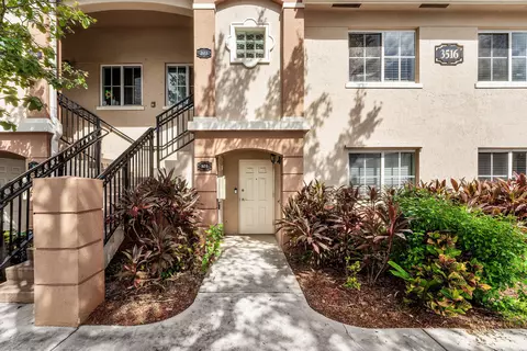 3516 Briar Bay Blvd #103, West Palm Beach, FL 33411