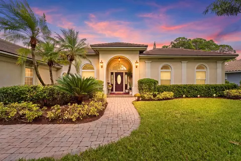 1716 SW Mockingbird Dr, Port Saint Lucie, FL 34986