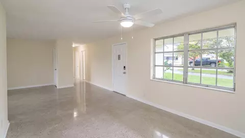 531 SW 11th Ave, Hallandale Beach, FL 33009