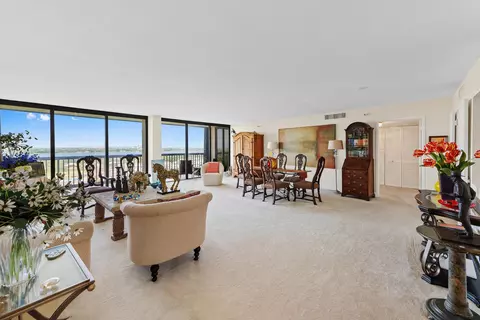 2480 Presidential Way #1603, West Palm Beach, FL 33401