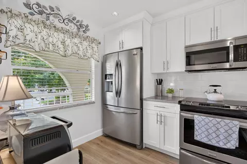 1211 Bahama Bnd #F2, Coconut Creek, FL 33066