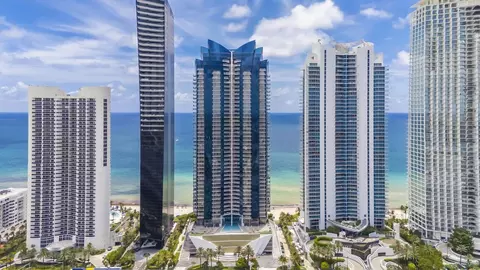 17121 Collins Ave #2207, Sunny Isles Beach, FL 33160