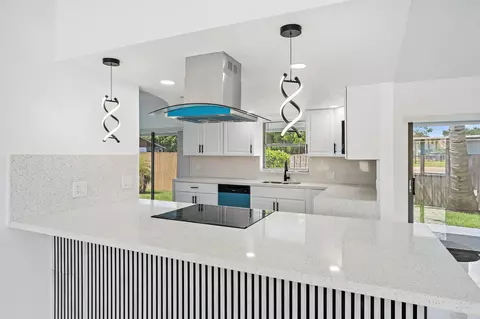 1633 Woods Bend Rd, West Palm Beach, FL 33406