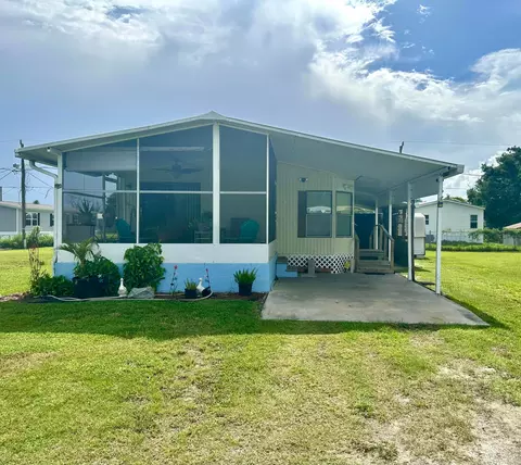 Exterior - 1230 Chobee St, Okeechobee, FL 34974 photo 6 of 6
