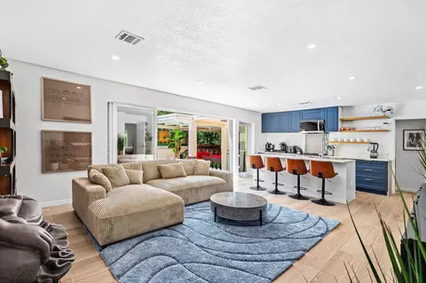 2041 NE 30th St, Fort Lauderdale, FL 33306