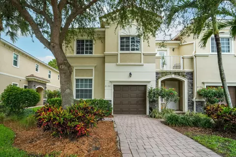 6128 SE Portofino Cir #104, Hobe Sound, FL 33455