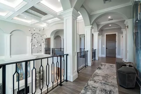 Entry Way - 2457 NE 26th St, Lighthouse Point, FL 33064 photo 8 of 9