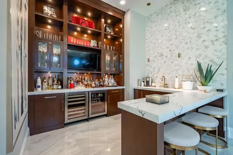 Kitchen - 2457 NE 26th St, Lighthouse Point, FL 33064 photo 3 of 5