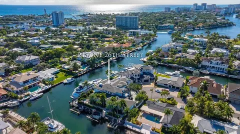 View/Area - 2457 NE 26th St, Lighthouse Point, FL 33064 photo 2 of 6