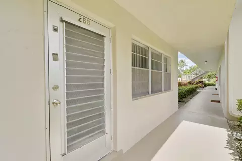 288 Northampton #O, West Palm Beach, FL 33417