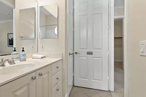 Bath - 9010 Cascada Way, Naples, FL 34114 photo 2 of 6