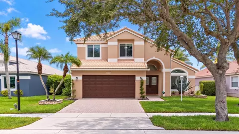1551 NW 132nd Ave, Pembroke Pines, FL 33028