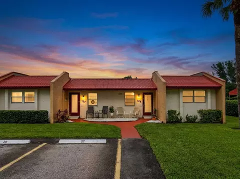 125 Lake Anne Dr #125, West Palm Beach, FL 33411