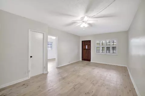 917 NE 16th Ave #7, Fort Lauderdale, FL 33304