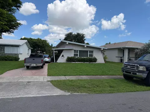 37 SE 14th St #12, Dania Beach, FL 33004