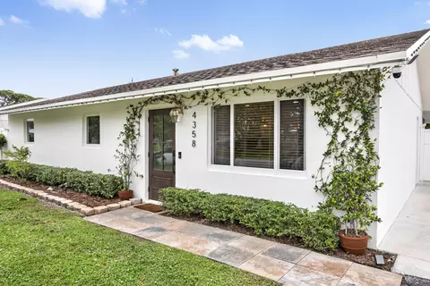 4358 Birdwood St, Palm Beach Gardens, FL 33410