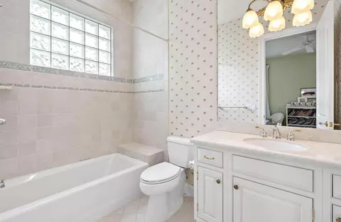 Bath - 115 Echo Ln, Jupiter, FL 33458 photo 5 of 7
