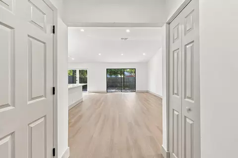 Entry Way - 184 Greentree Cir, Jupiter, FL 33458 photo 2 of 3