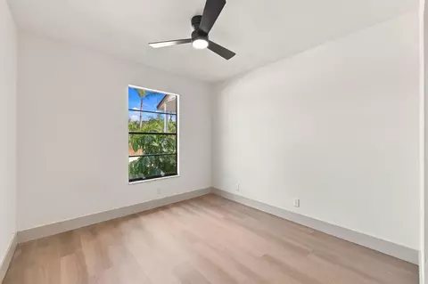 Bedroom - 184 Greentree Cir, Jupiter, FL 33458 photo 7 of 10