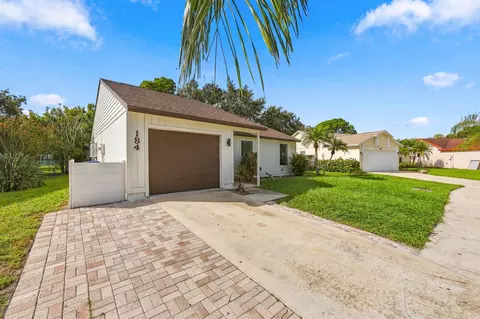 Exterior - 184 Greentree Cir, Jupiter, FL 33458 photo 2 of 9