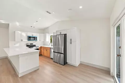 Kitchen - 184 Greentree Cir, Jupiter, FL 33458 photo 1 of 4
