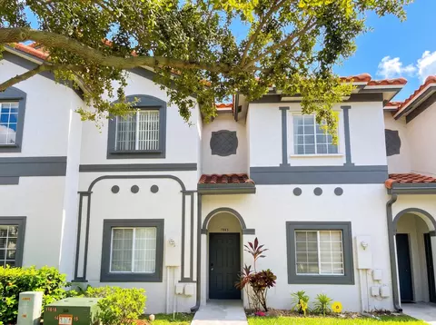 7843 Catalina Cir, Tamarac, FL 33321