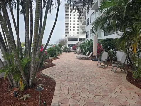 Exterior - 1401 N Riverside Dr #1206, Pompano Beach, FL 33062 photo 5 of 10