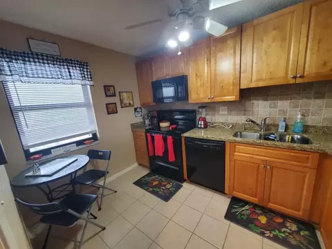 Kitchen - 1401 N Riverside Dr #1206, Pompano Beach, FL 33062 photo 1 of 2