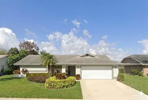 142 Parkwood Dr, Royal Palm Beach, FL 33411