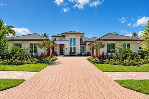 104 SE Rio Casarano, Port Saint Lucie, FL 34984
