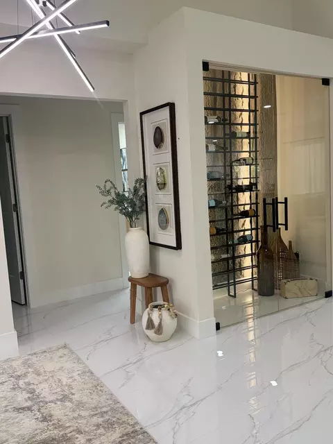2151 NW 99th Way, Coral Springs, FL 33071