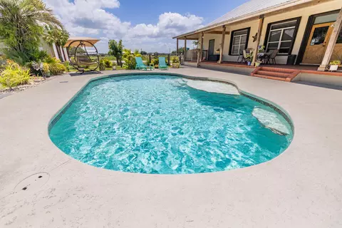 Exterior - 8661 E Center St, Okeechobee, FL 34974 photo 12 of 28