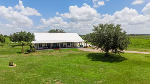 Exterior - 8661 E Center St, Okeechobee, FL 34974 photo 27 of 28