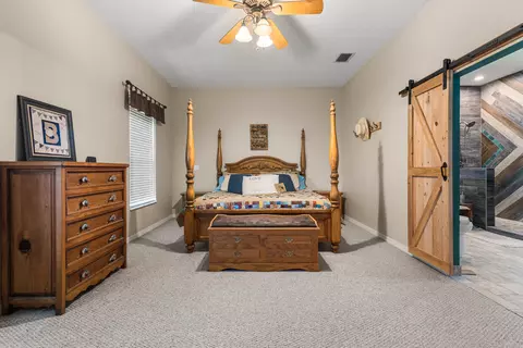 Bedroom - 8661 E Center St, Okeechobee, FL 34974 photo 1 of 10