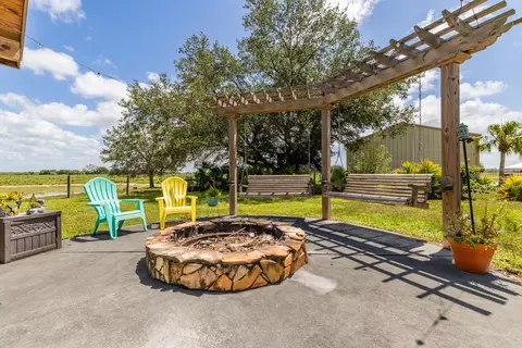Exterior - 8661 E Center St, Okeechobee, FL 34974 photo 16 of 28