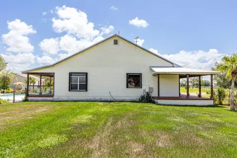 Exterior - 8661 E Center St, Okeechobee, FL 34974 photo 23 of 28