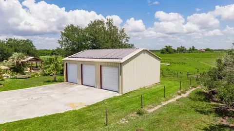 Exterior - 8661 E Center St, Okeechobee, FL 34974 photo 26 of 28