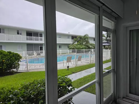 2100 NE 38th St #110, Lighthouse Point, FL 33064